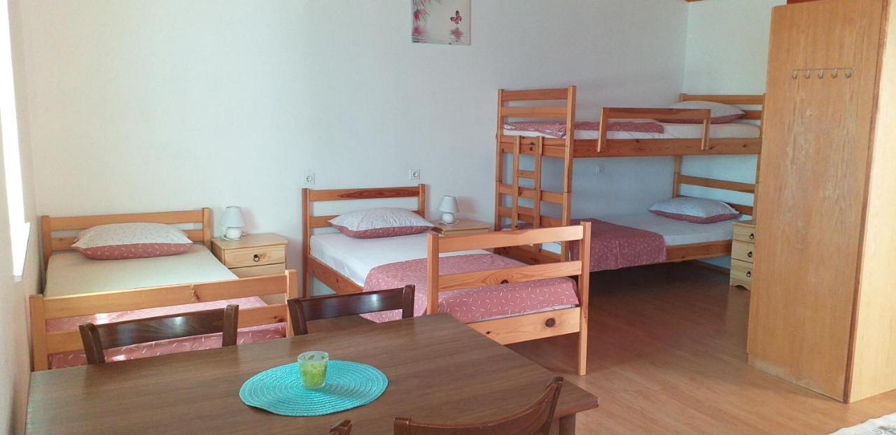 Apartment Beautiful Črni Kal 外观 照片